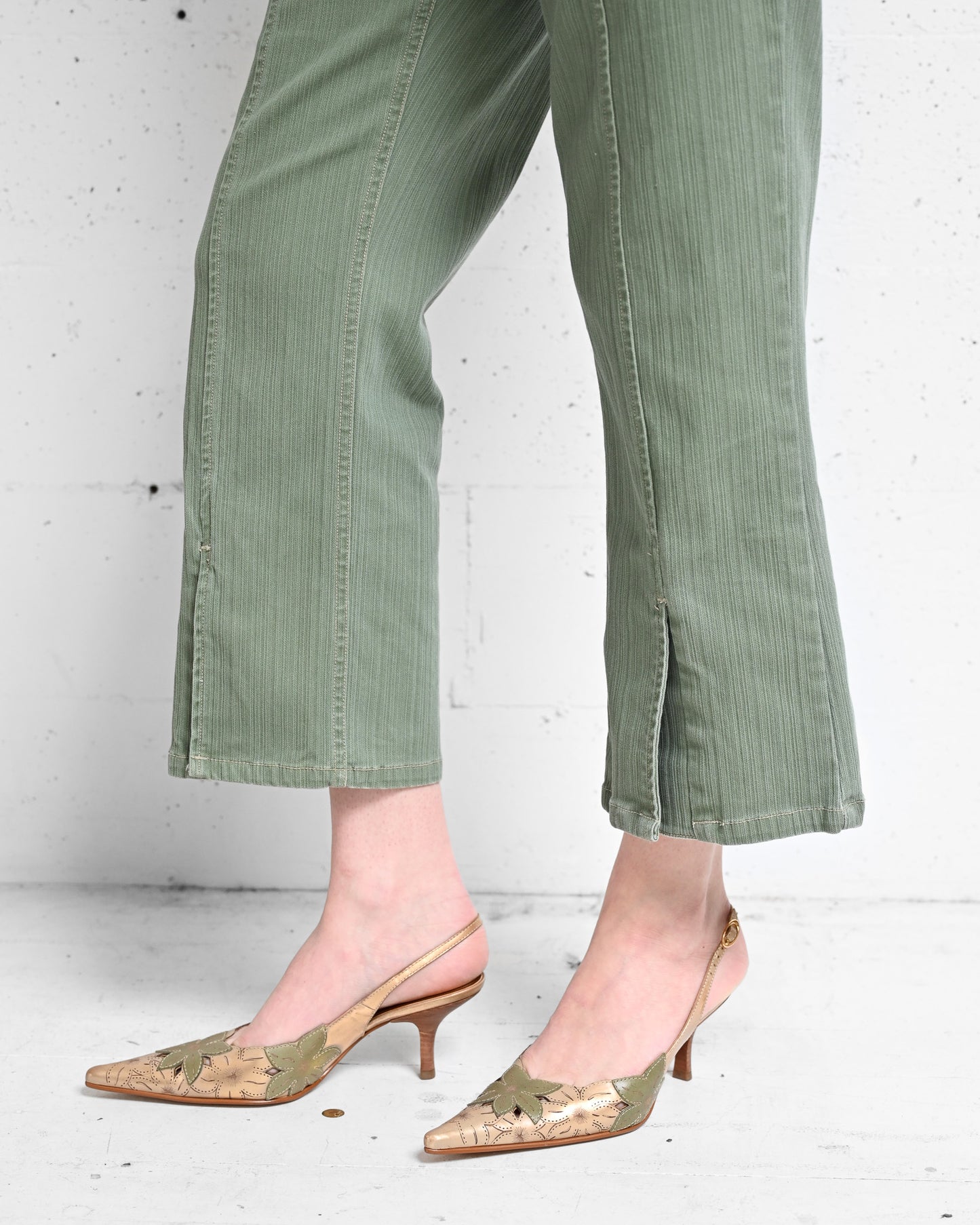 Green Cropped Cargo Pants (M)